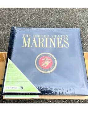 MARINES Scrapbook Photo Album UNITED STATES 12x12 Bonded Leather Die Cast Metal